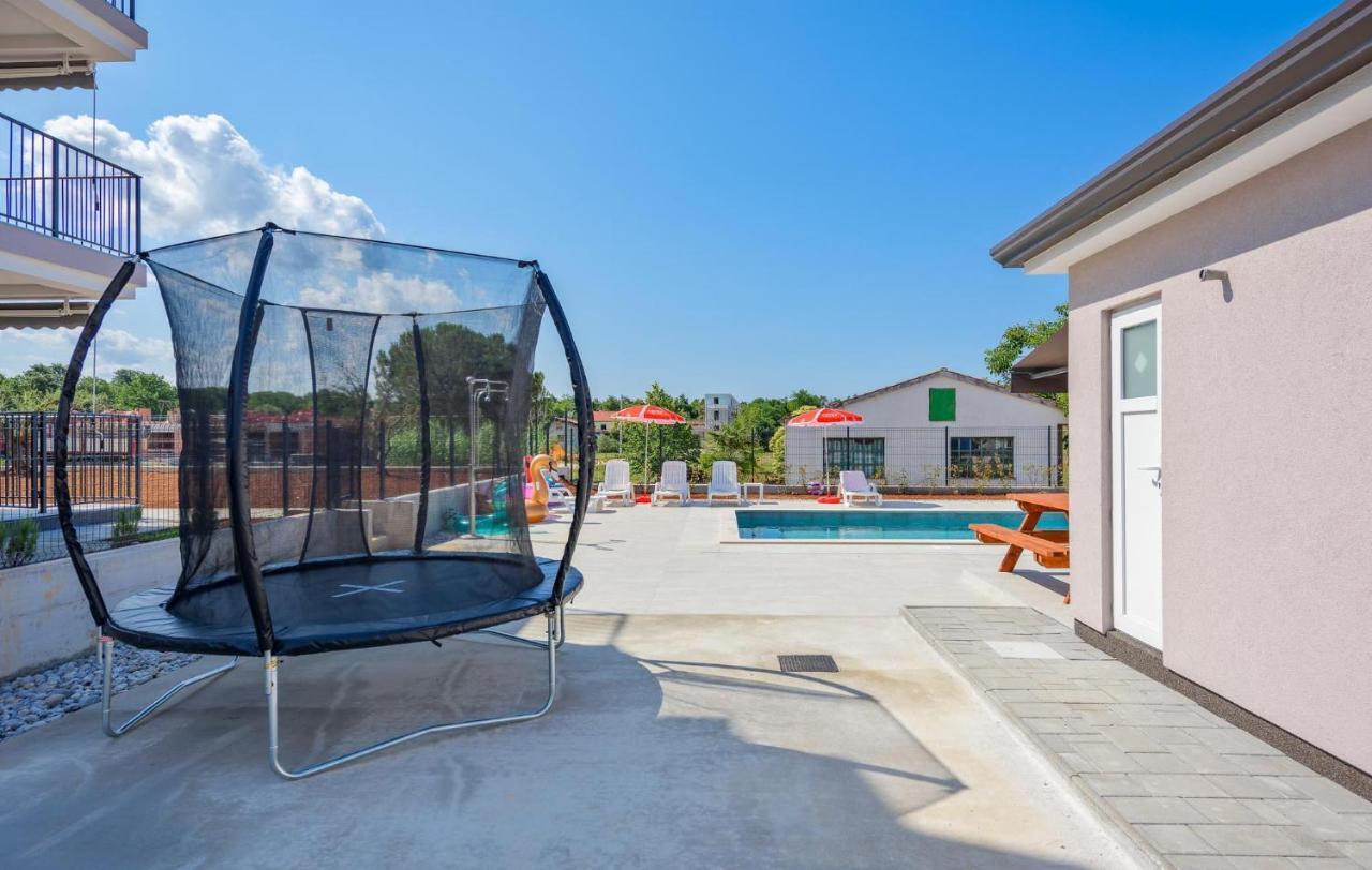 Apartmani Lucija Poreč Extérieur photo