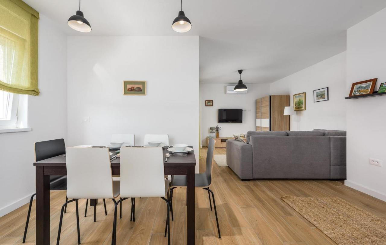 Apartmani Lucija Poreč Extérieur photo