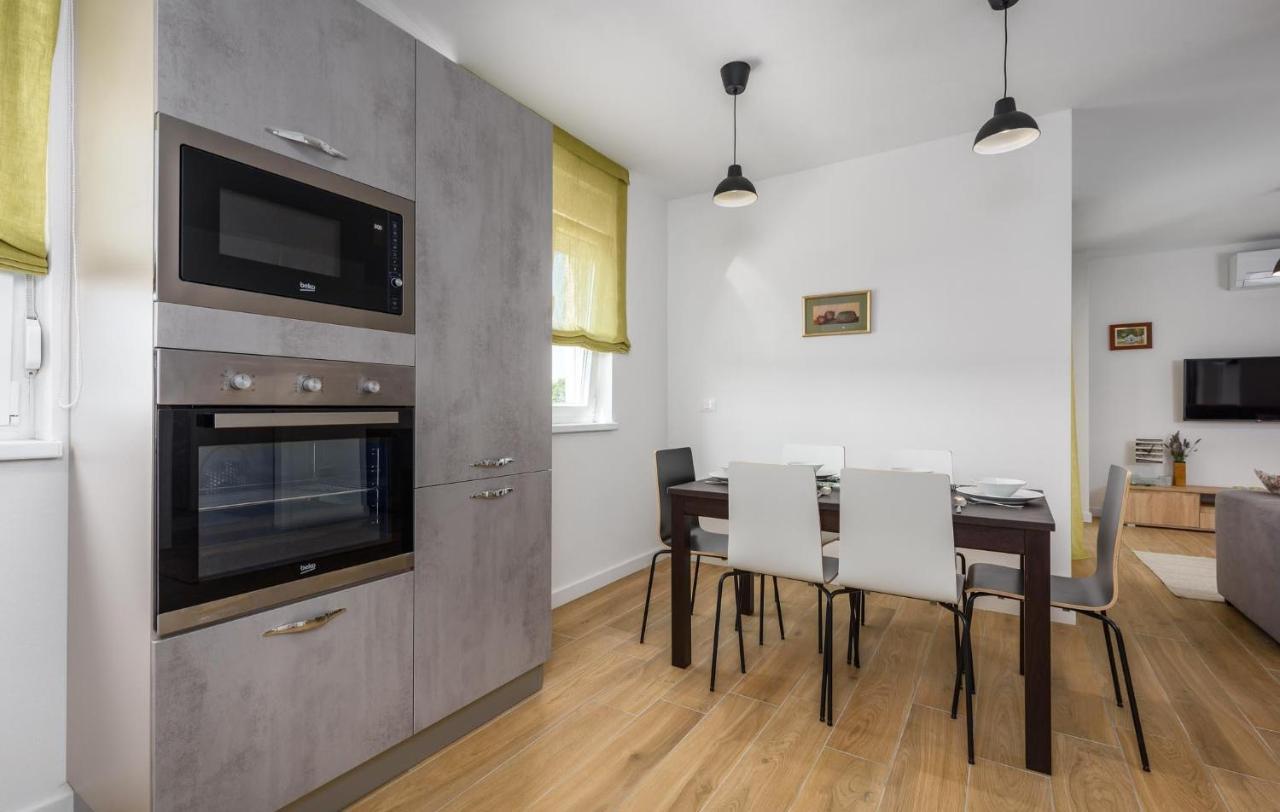 Apartmani Lucija Poreč Extérieur photo