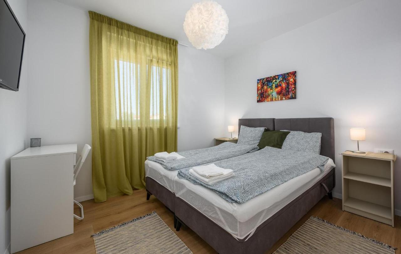Apartmani Lucija Poreč Extérieur photo