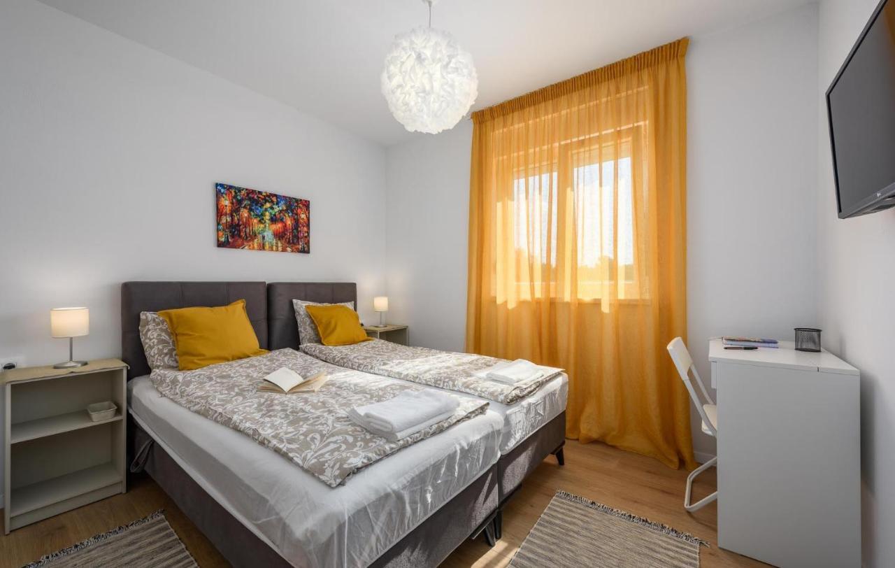 Apartmani Lucija Poreč Extérieur photo